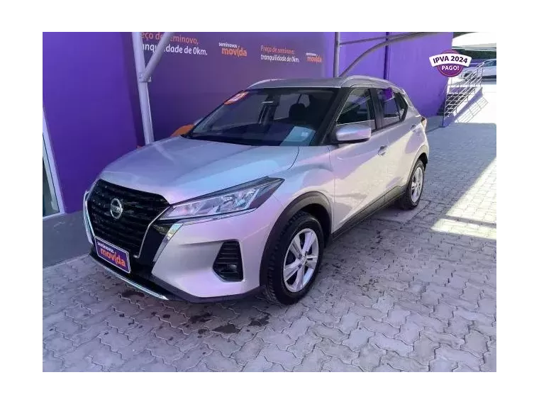 Nissan Kicks Prata 4