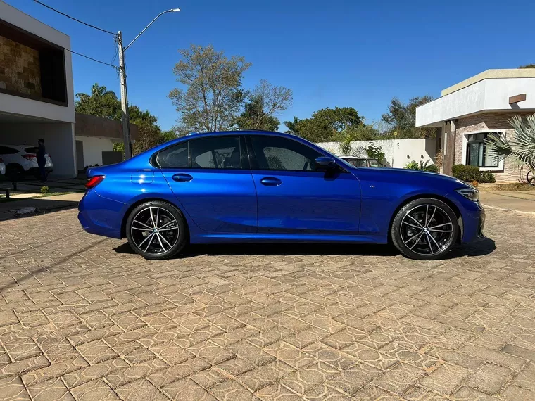 BMW 320i Azul 6