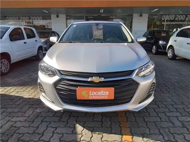 Chevrolet Onix Prata 11