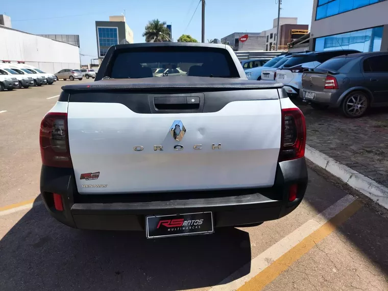 Renault Duster Oroch Branco 10