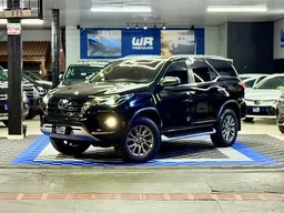 Toyota Hilux SW4