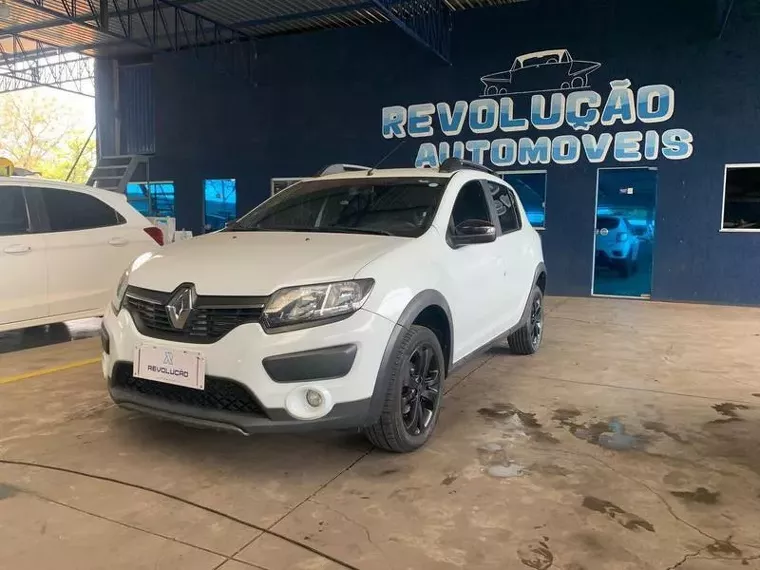 Renault Sandero Branco 6