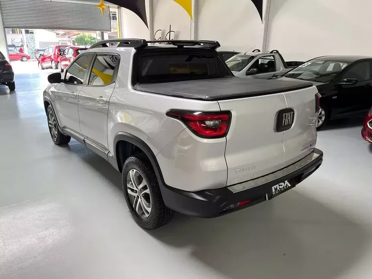 Fiat Toro Prata 22