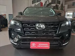 Toyota Hilux SW4