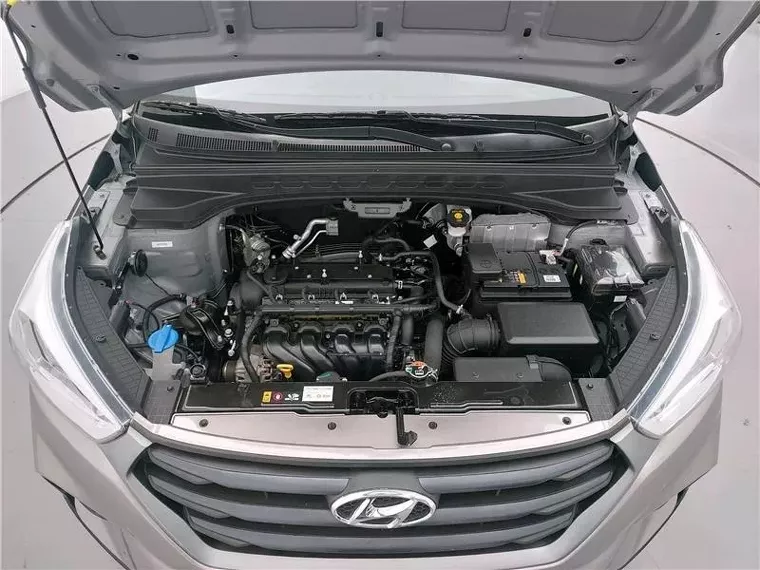 Hyundai Creta Dourado 4