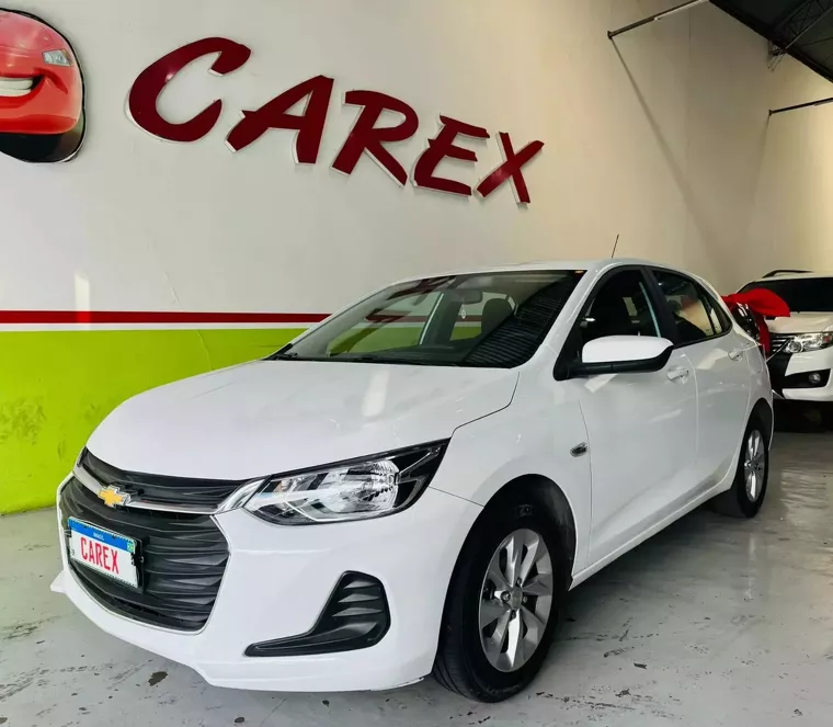 Chevrolet Onix Branco 2