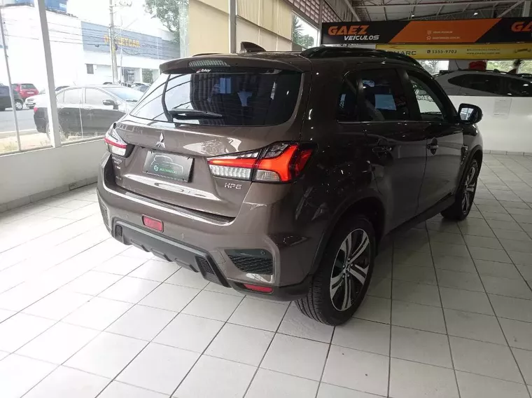 Mitsubishi Outlander Marrom 4