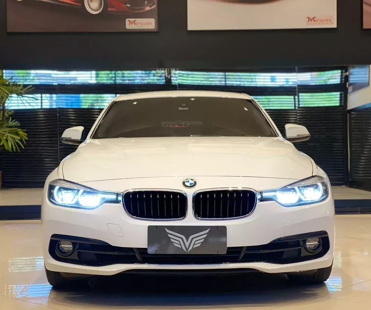 BMW 320i Branco 2