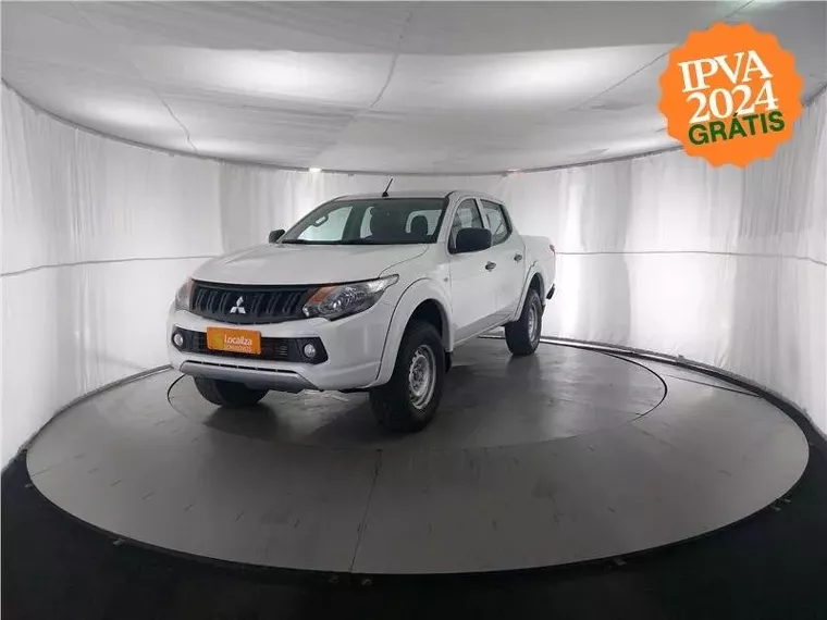 Mitsubishi L200 Triton Branco 7