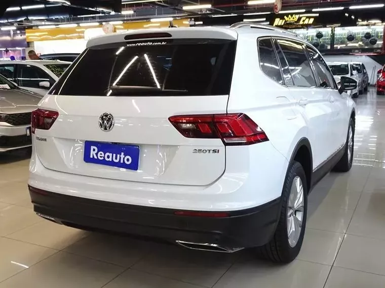 Volkswagen Tiguan Branco 11