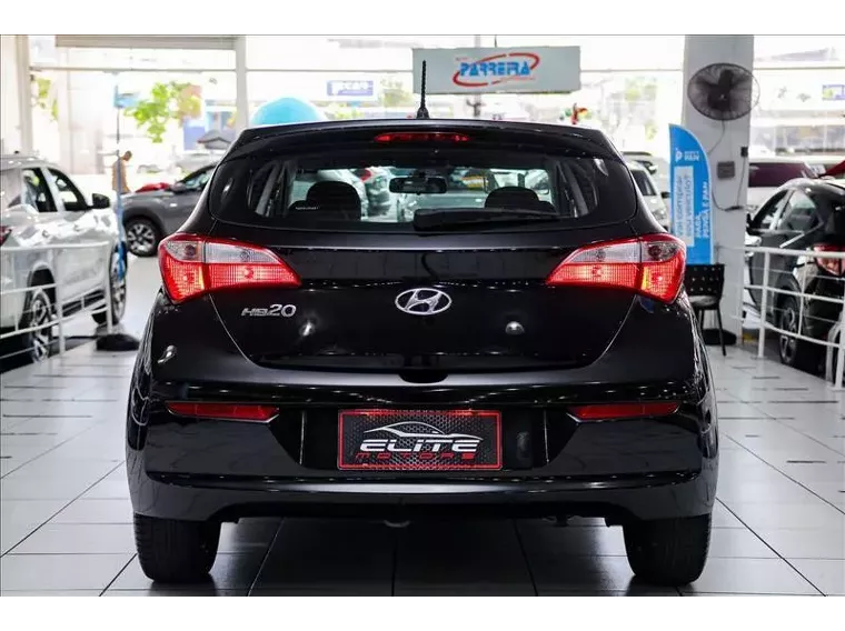 Hyundai HB20 Preto 11