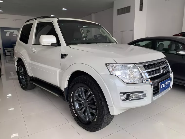 Mitsubishi Pajero Branco 7