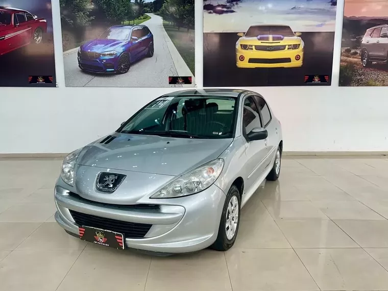 Peugeot 207 Prata 8