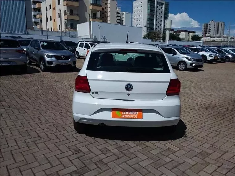 Volkswagen Gol Branco 5