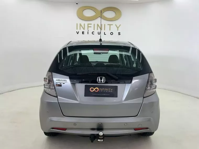 Honda FIT Prata 18