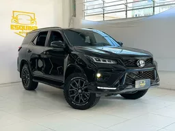 Toyota Hilux SW4