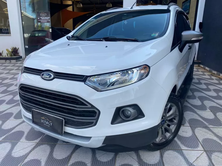 Ford Ecosport Branco 7