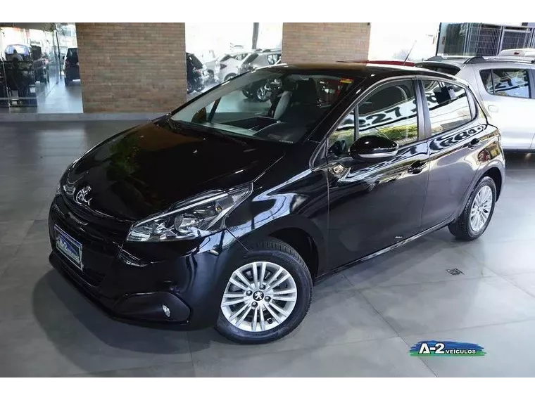 Peugeot 208 Preto 1