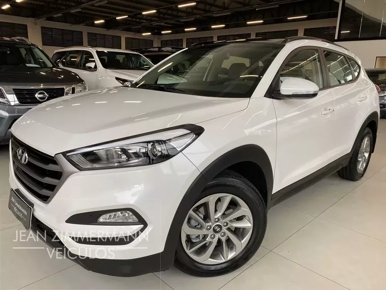 Hyundai Tucson Branco 17