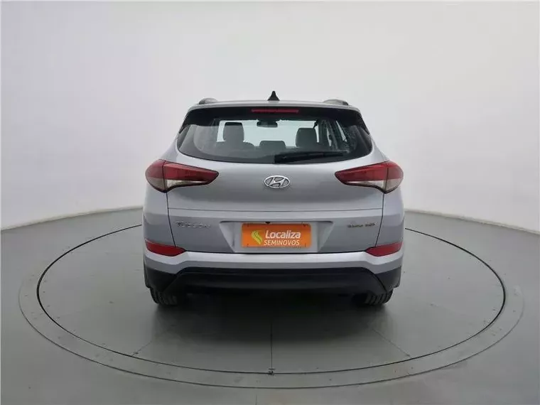 Hyundai Tucson Prata 1