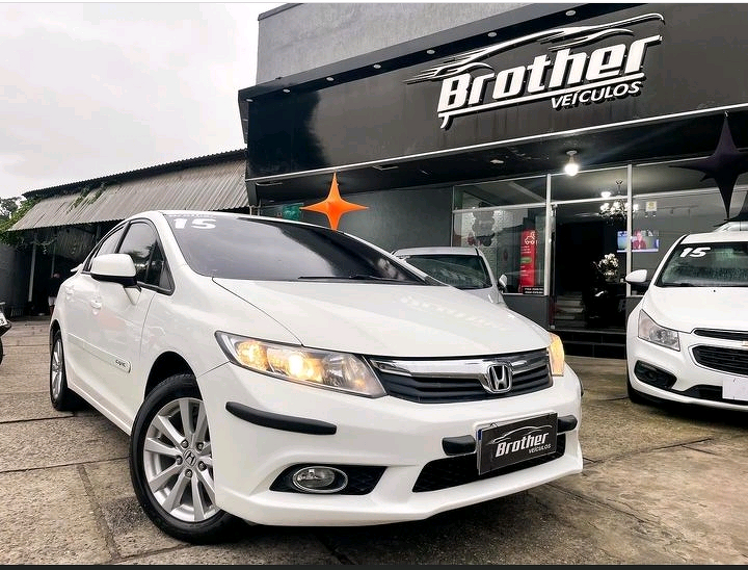 Honda Civic Branco 3