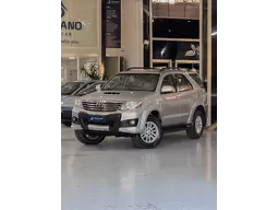 Toyota Hilux SW4