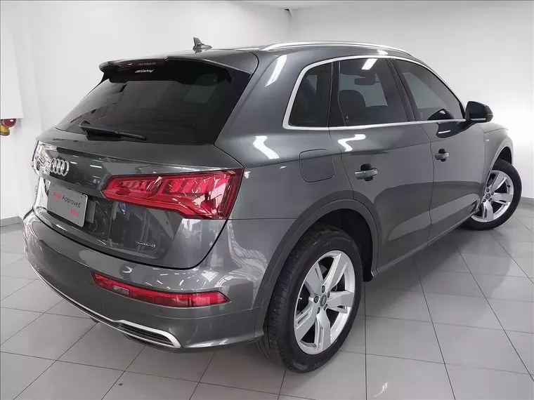 Audi Q5 Cinza 4