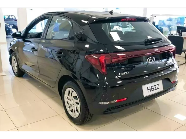 Hyundai HB20 Preto 23