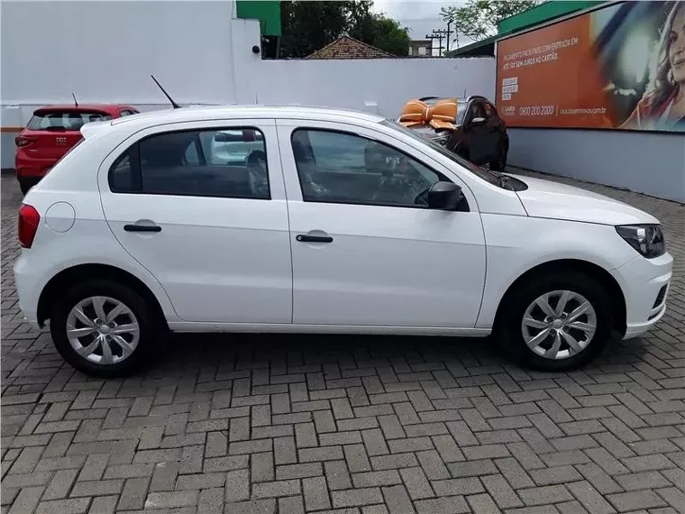 Volkswagen Gol Branco 2