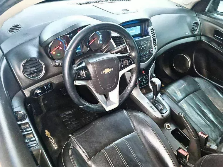 Chevrolet Cruze Preto 10