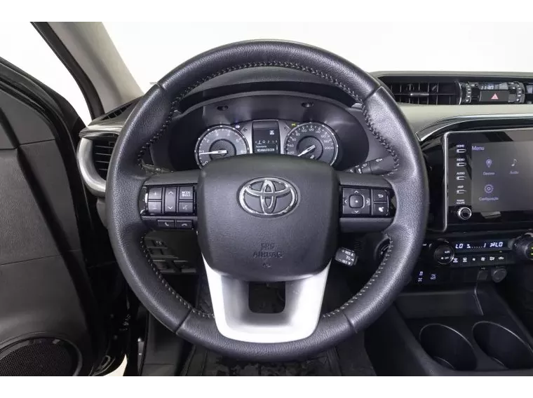 Toyota Hilux Preto 9