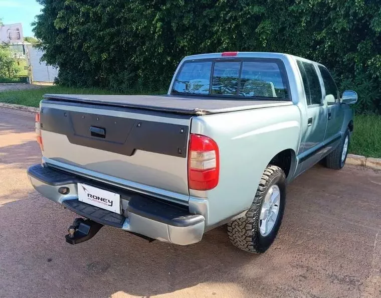 Chevrolet S10 Cinza 22