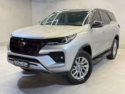 Toyota Hilux SW4