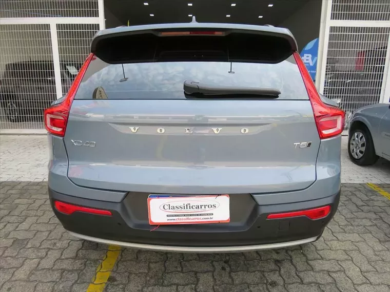 Volvo XC40 Cinza 1