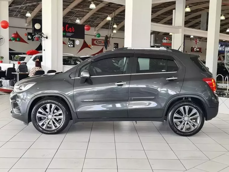 Chevrolet Tracker Cinza 3