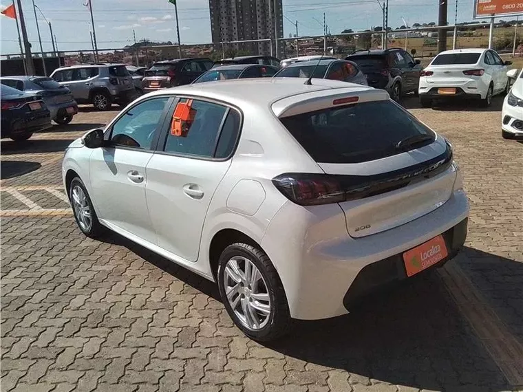 Peugeot 208 Branco 8