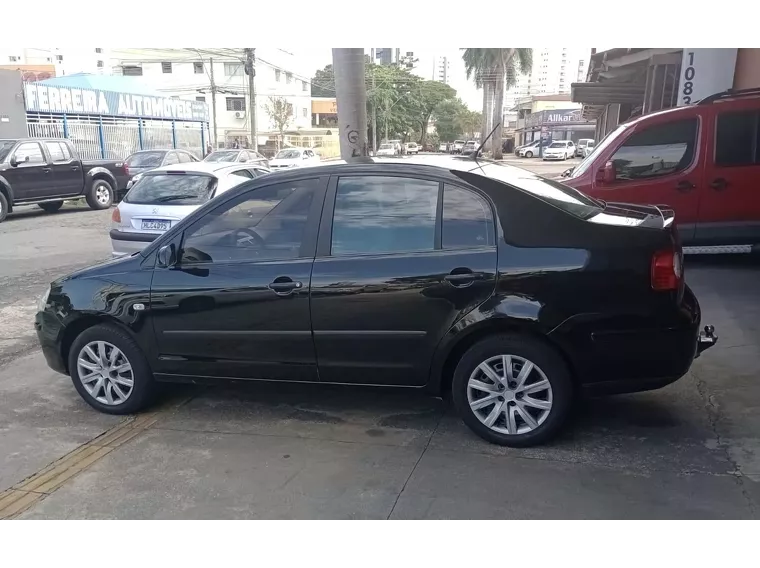 Volkswagen Polo Sedan Preto 14