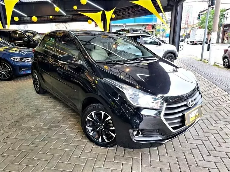 Hyundai HB20 Preto 18