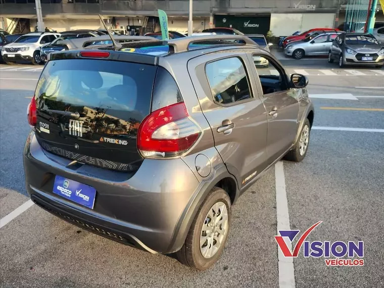 Fiat Mobi Cinza 11