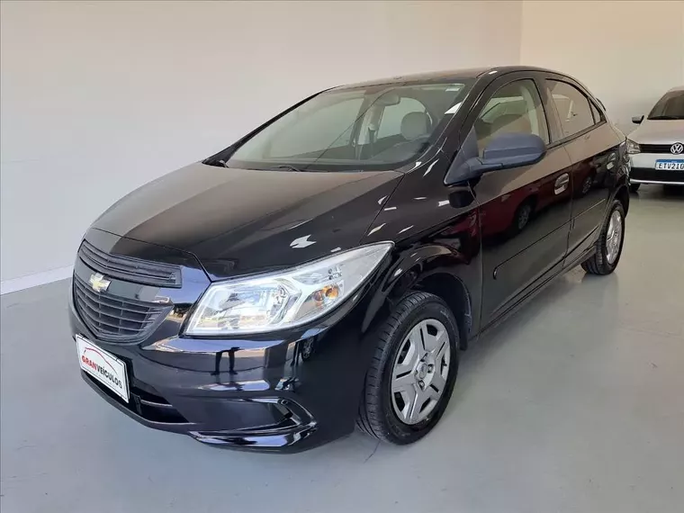 Chevrolet Onix Preto 3