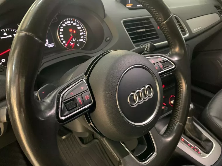 Audi Q3 Marrom 18