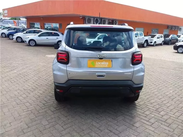 Jeep Renegade Prata 8