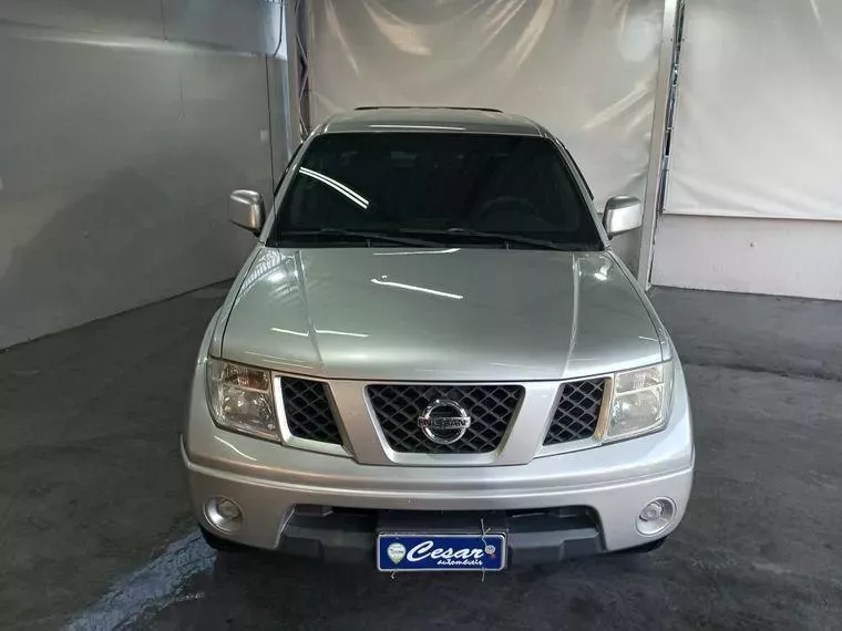 Nissan Frontier Prata 12