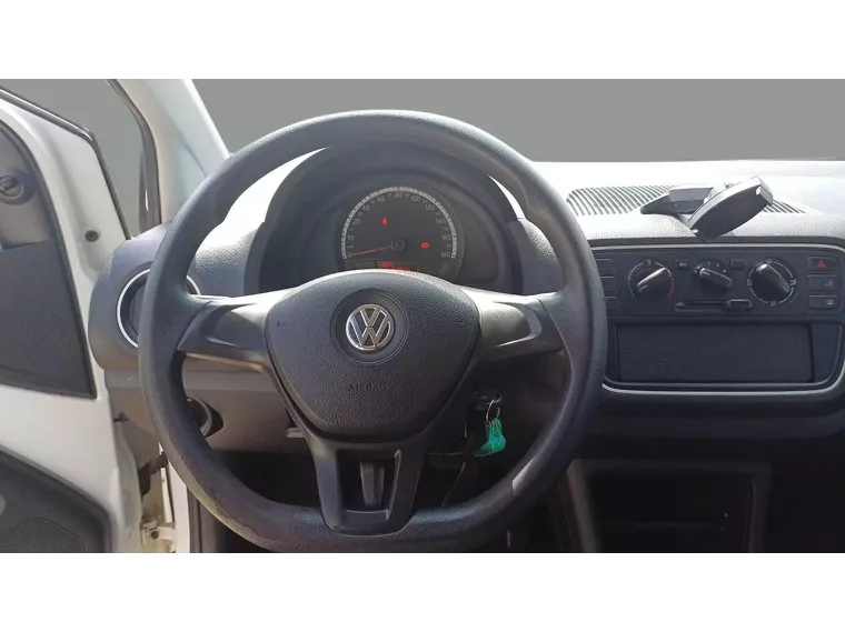 Volkswagen UP Branco 13