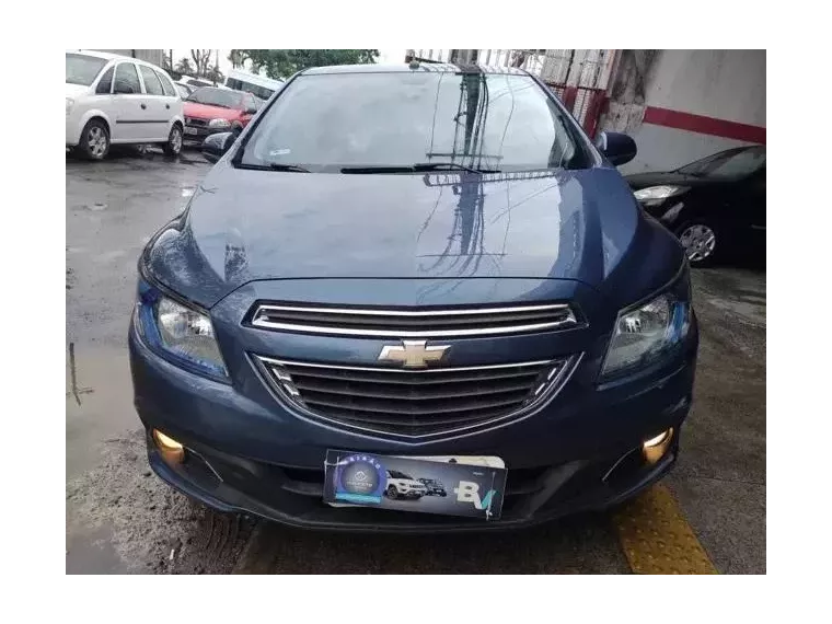 Chevrolet Onix Azul 4