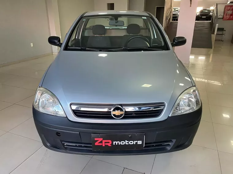 Chevrolet Montana Prata 2