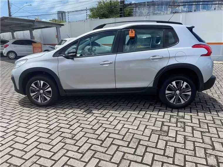 Peugeot 2008 Prata 8