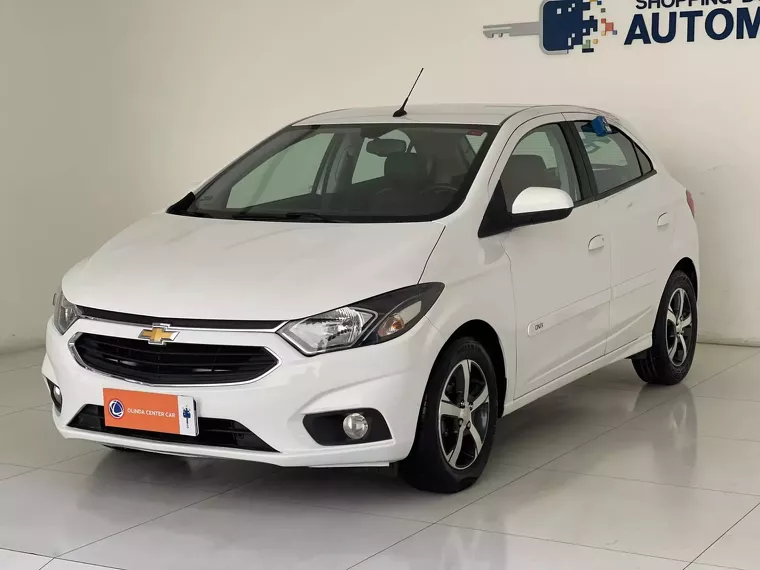 Chevrolet Onix Branco 2