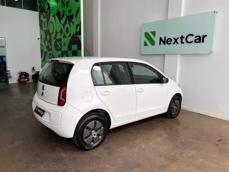 Volkswagen UP Branco 4