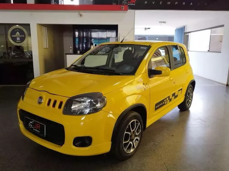 Fiat Uno Amarelo 4